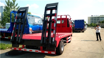 內(nèi)蒙古錫林郭勒盟 二手平板車拖車行業(yè)領跑者與優(yōu)質(zhì)銷售服務
